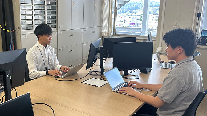 事例 | 岐阜県恵那市市 | 脱・固定電話でフリーアドレス化 場所に縛られない働き方で業務効率をアップ